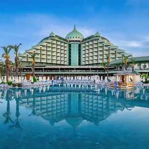 Delphin Palace אתר נופש